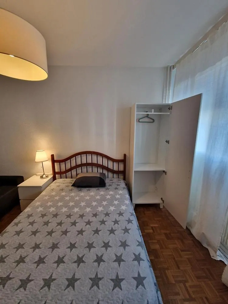 Homestay Room In Shared Apartment Geneva